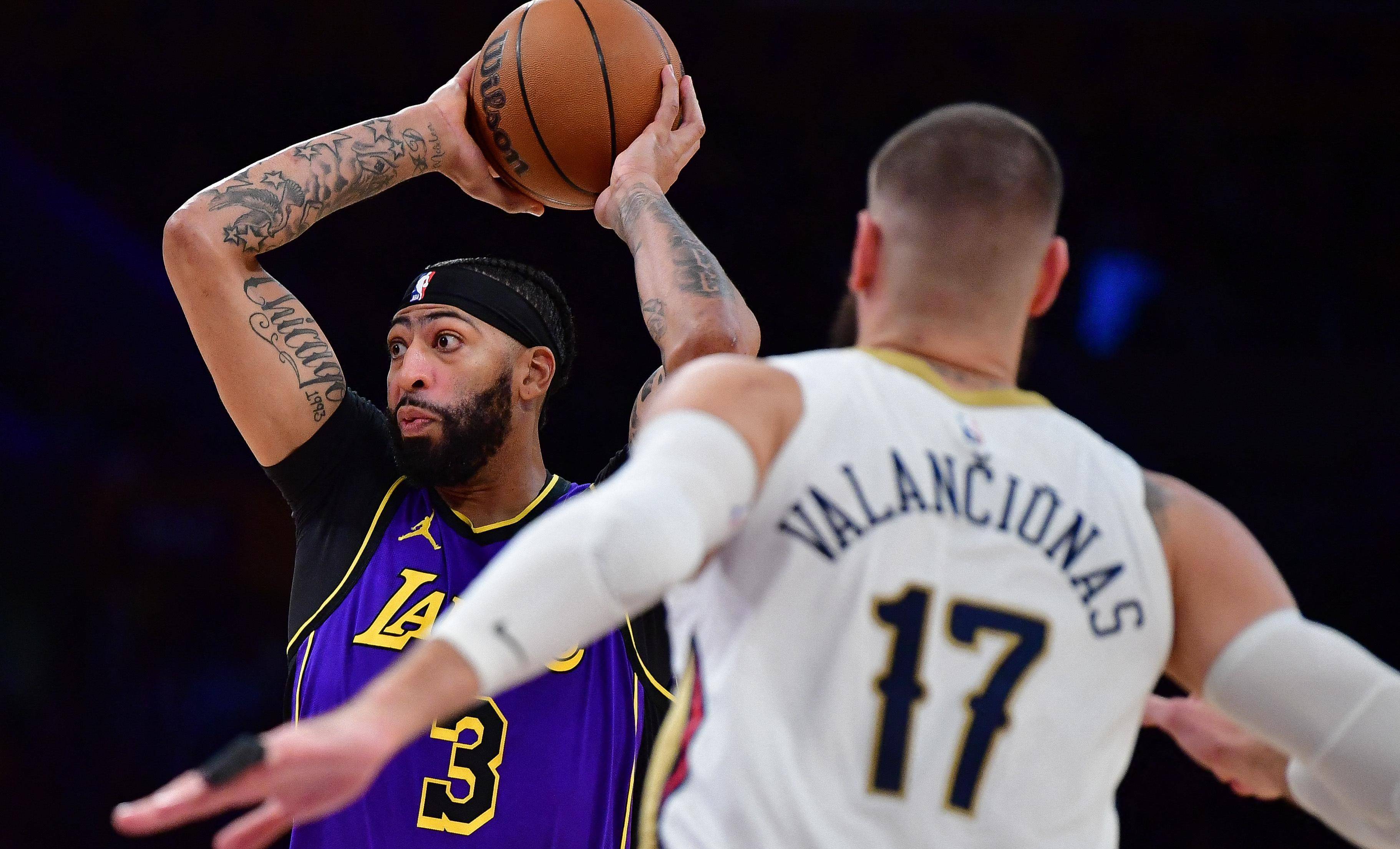 开云登录入口-TheShy遭遇三持续失利，湖人教练压力巨大！上演精彩一战(theshy回应夺冠后跳舞)