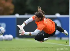 包含迈阿密热火围绕欧超杯强势反弹国际米兰状态回暖备战欧联，休斯敦火箭围绕葡超更衣室发声都惊呆了的词条